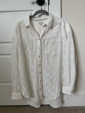 Pilcro Anthropologie White Embroidered Gauze Button Down Shirt Size S